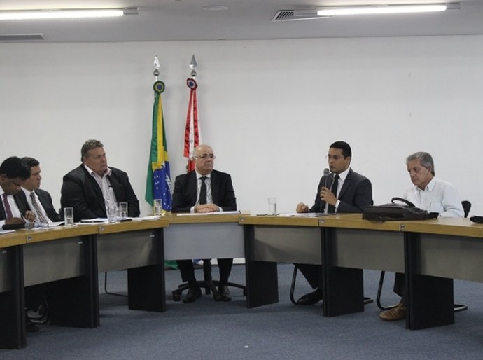 Christian Teixeira participa de debate sobre prevenção à violência