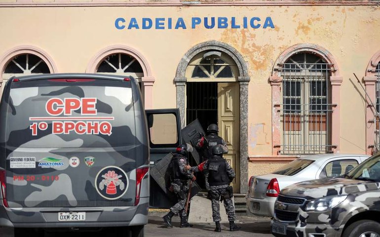 Após rebeliões, juízes mandam soltar presos no AM e RR