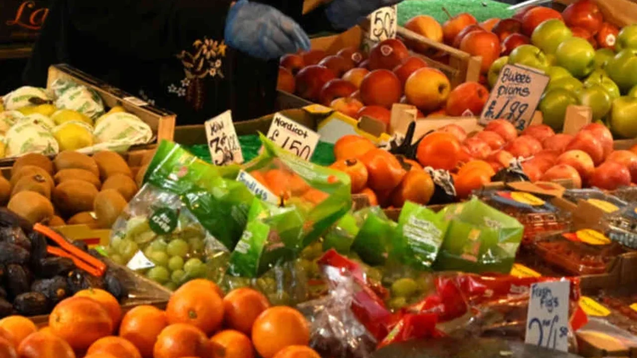 62% dos novos alimentos embalados de 2020 a 2024 comercializados no Brasil são ultraprocessados, mostra novo relatório do ministério da saúde