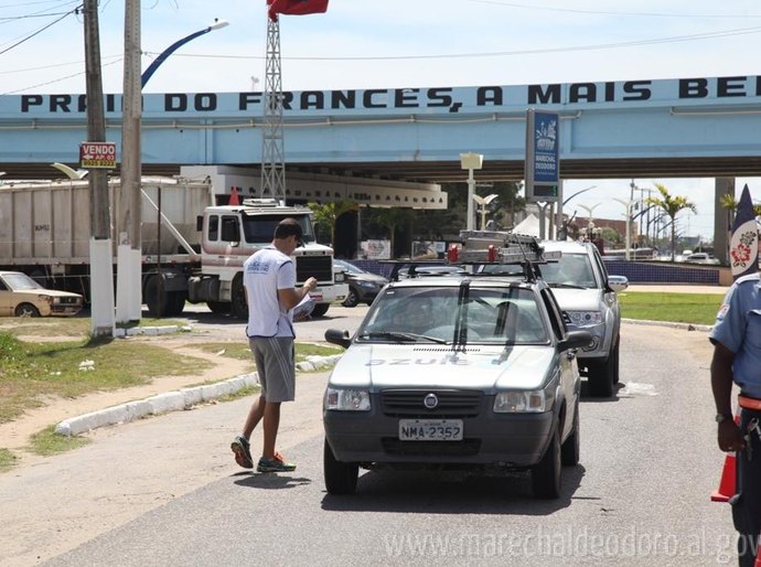 Saúde de Marechal promove blitz educativa de carnaval
