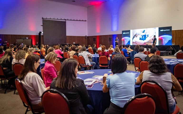 Setur apresenta Destino Alagoas para 300 agentes de viagens em evento em Goiás