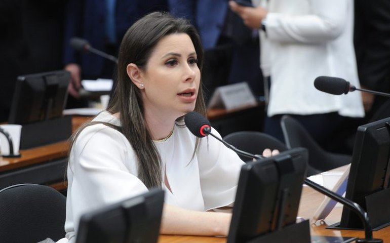 Comissão aprova transporte de armas municiadas para clubes, competição e treino