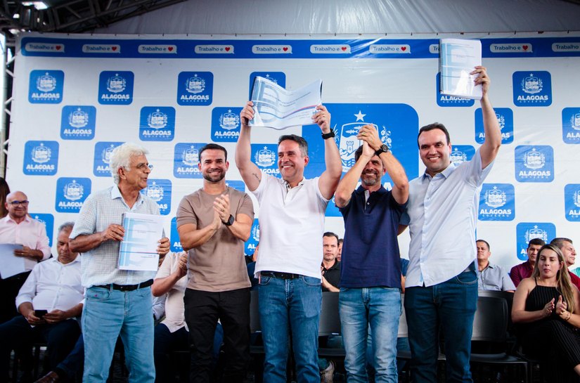 Governo entrega pontes, pavimentação de ruas e sala do Saúde Até Você Digital em União dos Palmares