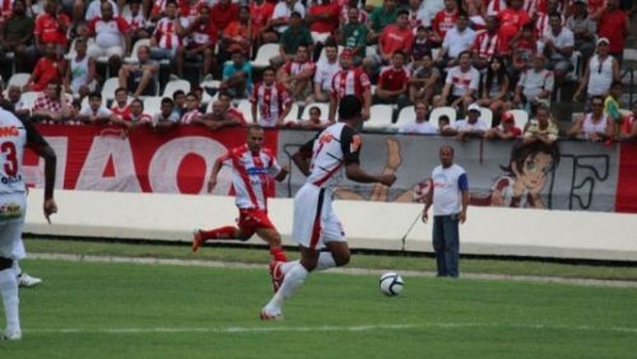 CRB cai diante do Corinthians que lidera o campeonato