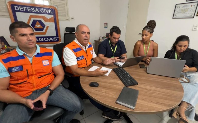 Ministro da Integração Regional participa de 2a reunião técnica com Defesa Civil Estadual sobre risco de colapso