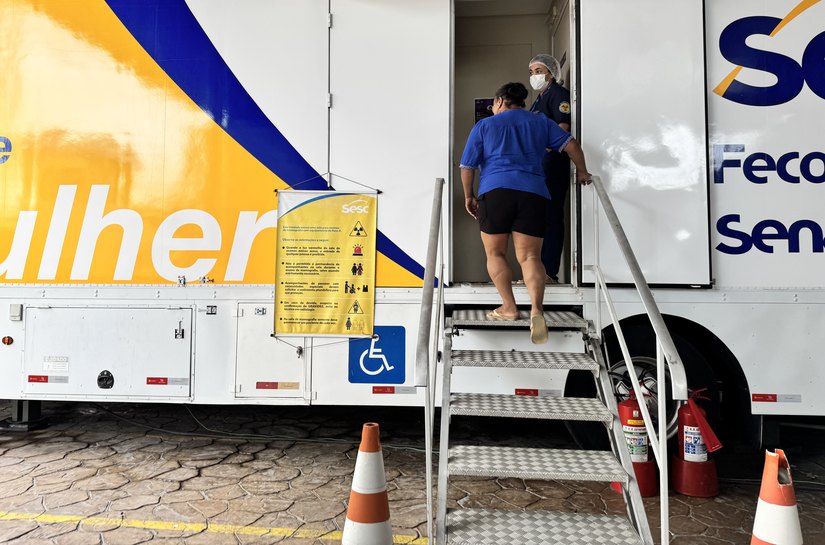 Sesc atende mulheres da Vila Emater com exames de mamografia e citologia