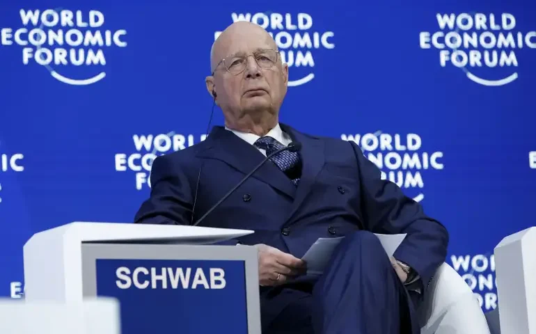 Klaus Schwab deixa presidência do Conselho de Administração do Fórum Econômico Mundial