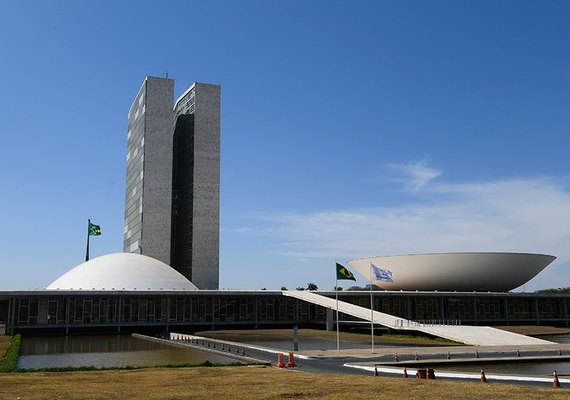 Artesãos alagoanos expõem peças em mostra cultural no Senado