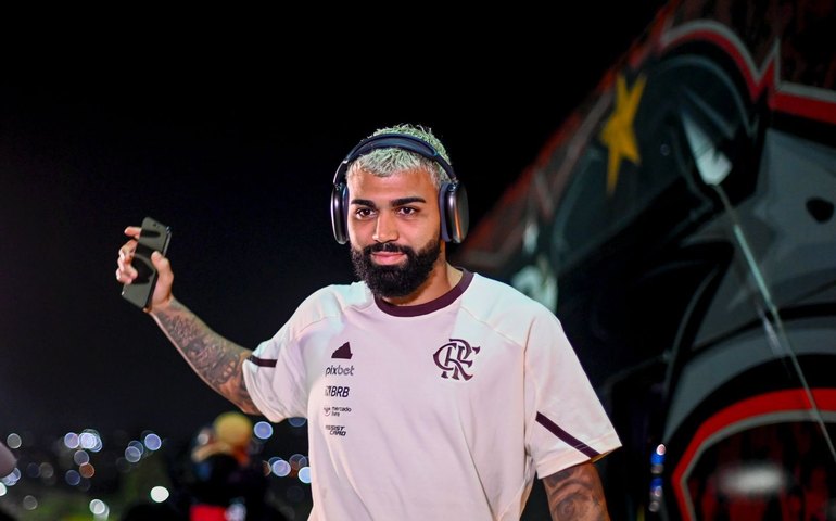 Na volta de Gabigol, Flamengo vence Amazonas na Copa do Brasil, mas sai vaiado