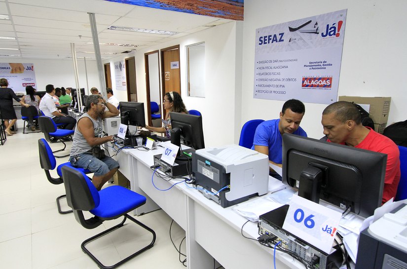 Centrais Já! suspendem atendimento no feriado desta quinta-feira(21)