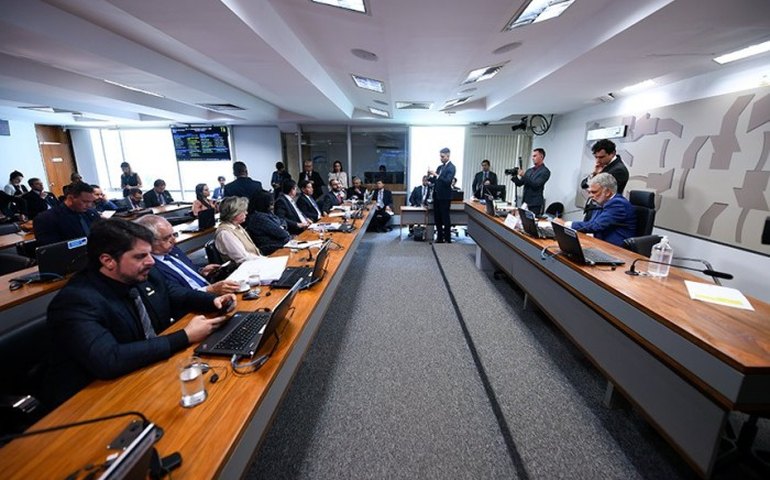 Comissão de Segurança do Senado vota criação de regras para uso de drones pela polícia