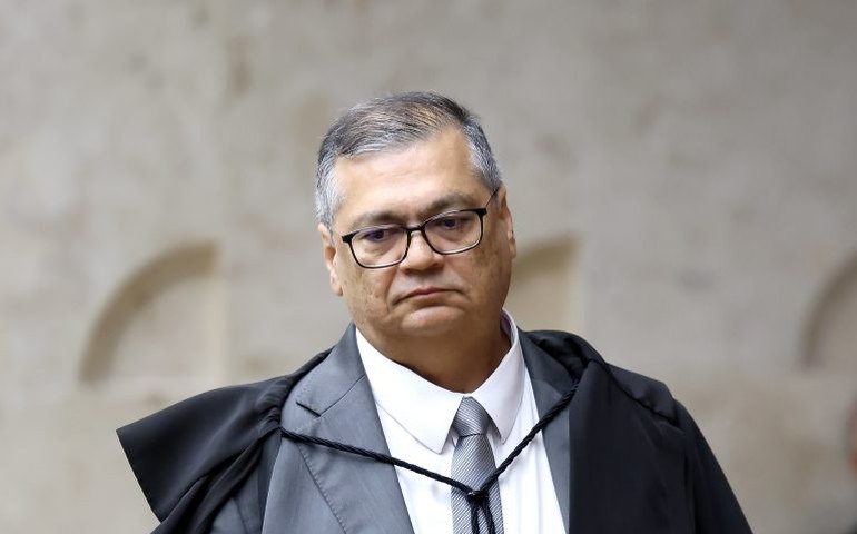 Mariana: prefeituras não pode usar indenização para pagamento de honorários, decide Dino