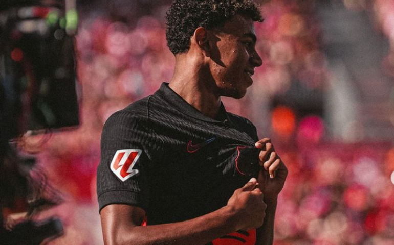 Barcelona prepara 'supercontrato' para Lamine Yamal após bom início de temporada
