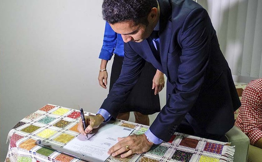 Assinado 1º ato para redução do ICMS do querosene de aviação em AL