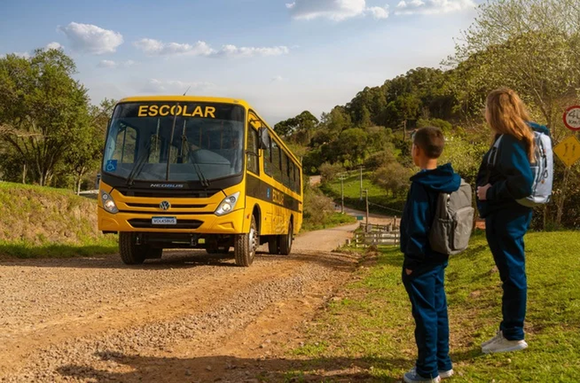 Primeira parcela do PNATE 2026 beneficia estados e mais de 5 mil municípios