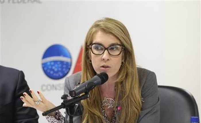 Fernanda Marinela foi 1ª mulher na presidência da OAB em Alagoas