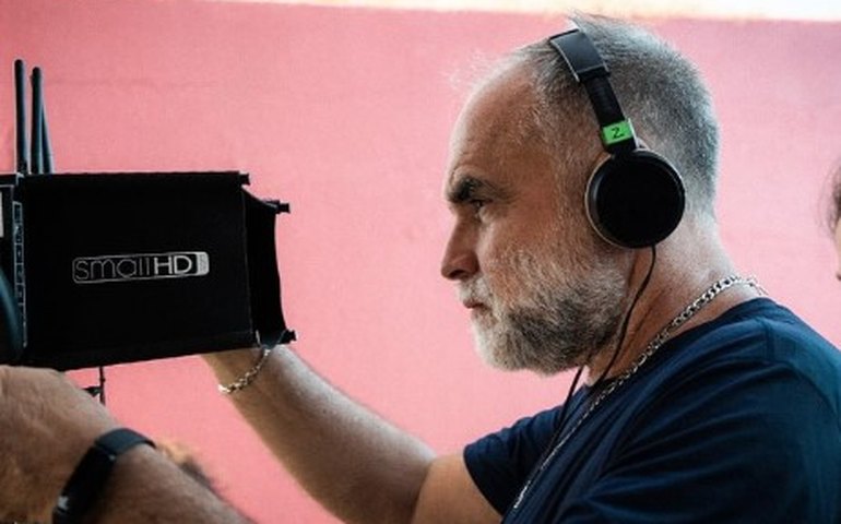 Karim Aïnouz inicia filmagens de 'Rosebush Pruning', seu segundo filme internacional