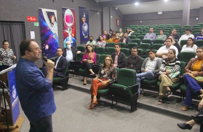 Servidores municipais trocam experiências em seminário sobre gestão pública em Arapiraca