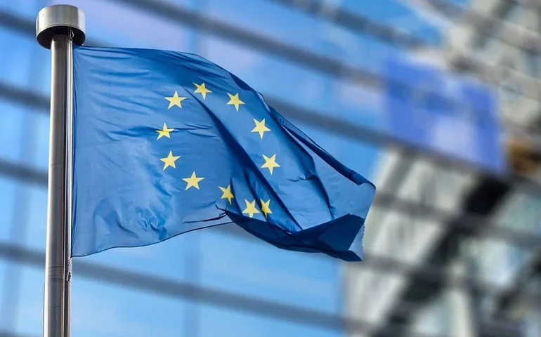 UE pode afrouxar sanções aplicadas à Síria, diz principal diplomata do bloco europeu
