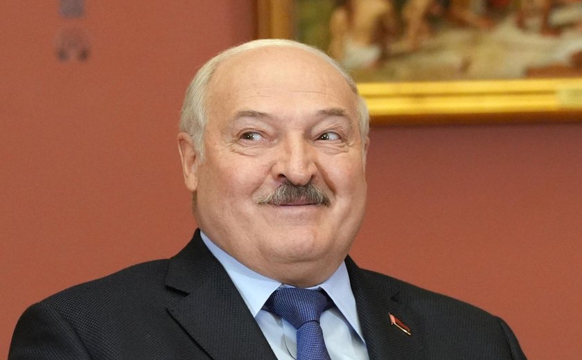 Lukashenko é reeleito presidente de Belarus com mais de 86% dos votos