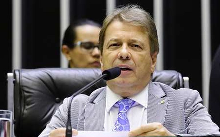 Deputado federal Bibo Nunes é críticado por chamar colegas de ‘histéricas’