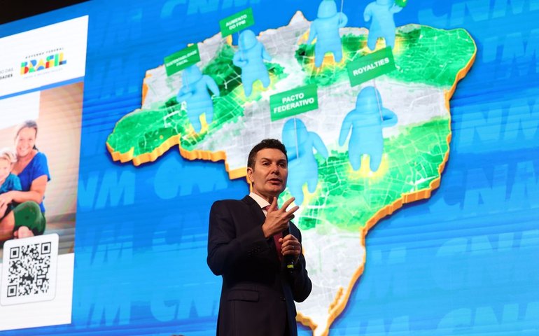 Ministério amplia para 130 mil as novas unidades do Minha Casa