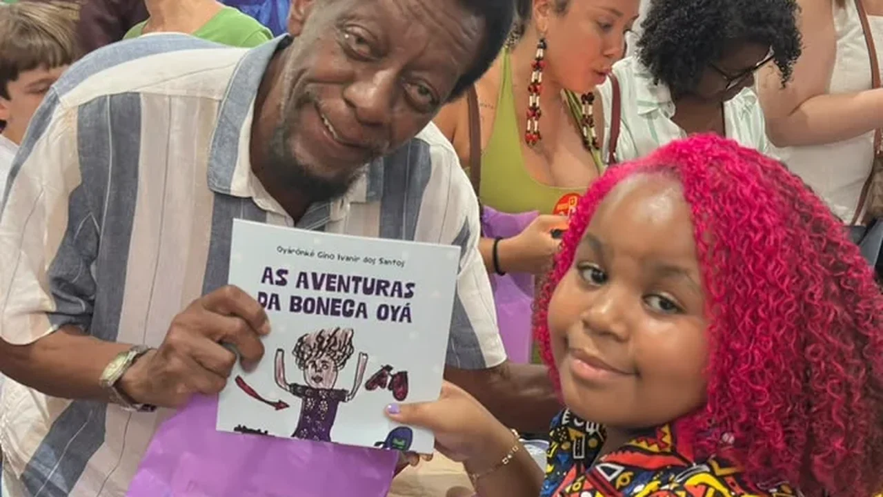 Oyárónké, de 10 anos, lança livro infantil que celebra a cultura afro-brasileira e a educação antirracista