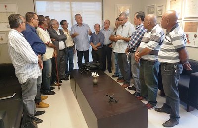 Dirigentes sindicais de Alagoas prestam solidariedade a Renan