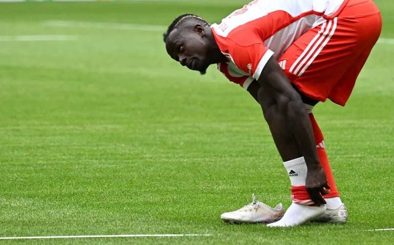 Bayern deixa Sadio Mané fora de amistoso e justifica: 'Conversas para trocar de clube'