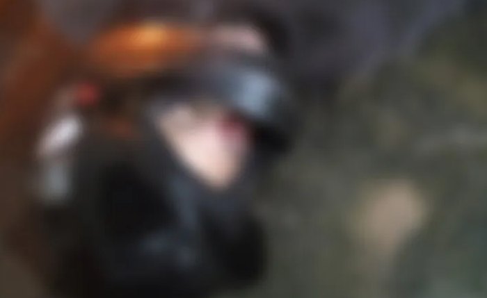 Homem havia chegado de bicicleta à barbearia de um familiar