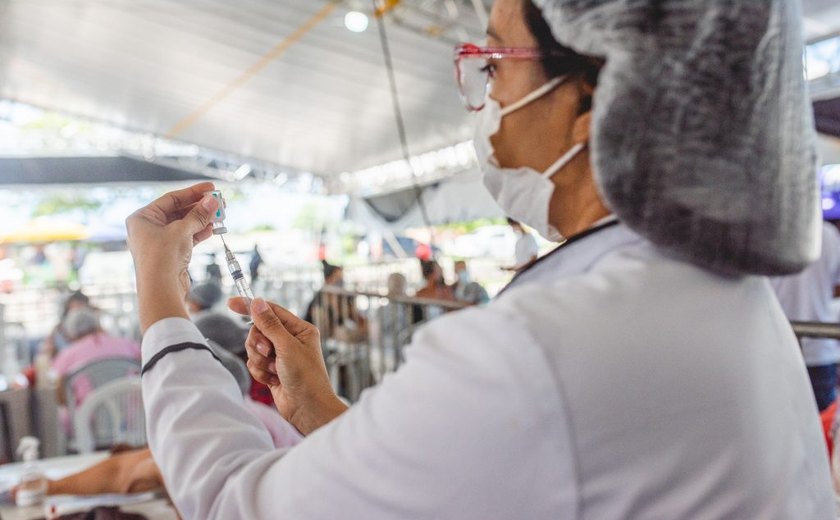 Acompanhe como está a vacinação contra a covid-19 no Brasil
