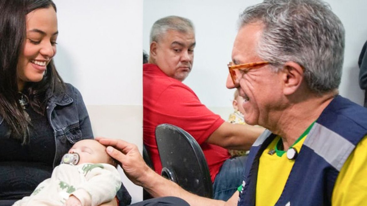 Ministério da Saúde inicia vacinação de crianças com a Pneumo 20
