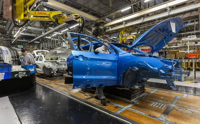 Produção industrial da zona do euro registra leve alta em setembro