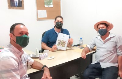 Projeto horta nas escolas vai incentivar práticas saudáveis aos alunos de Piaçabuçu