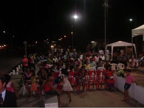 Cruzada evangelística abençoada no Medeiros Neto