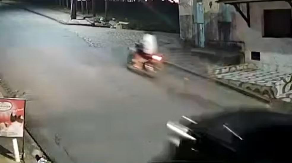 Homem é morto a tiros na frente da filha de 2 anos em Anadia, Alagoas