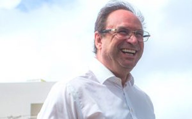 Prefeito Luciano Barbosa anuncia concurso público para Educação e Segurança Pública em Arapiraca