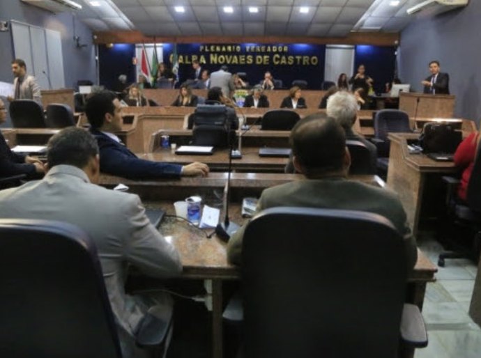 Câmara recebe Sindpol para discutir fechamento de delegacias distritais