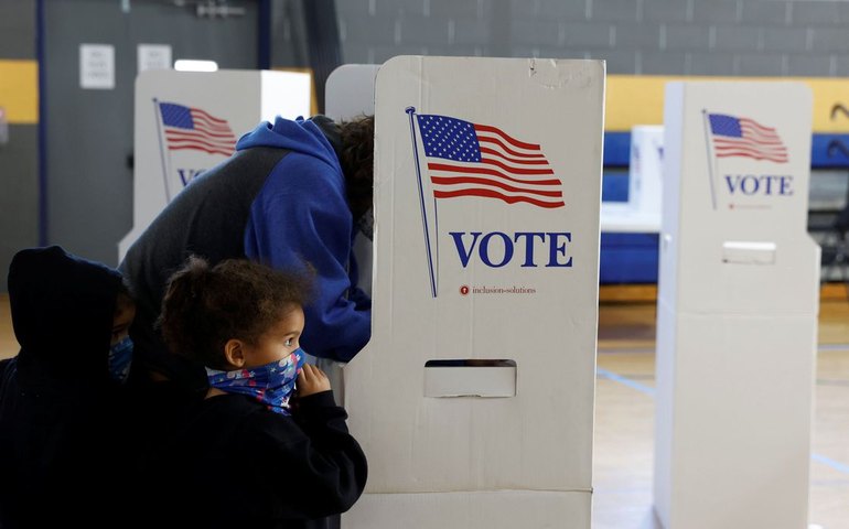 Autoridades eleitorais dizem que não há evidência de fraude nas eleições dos EUA