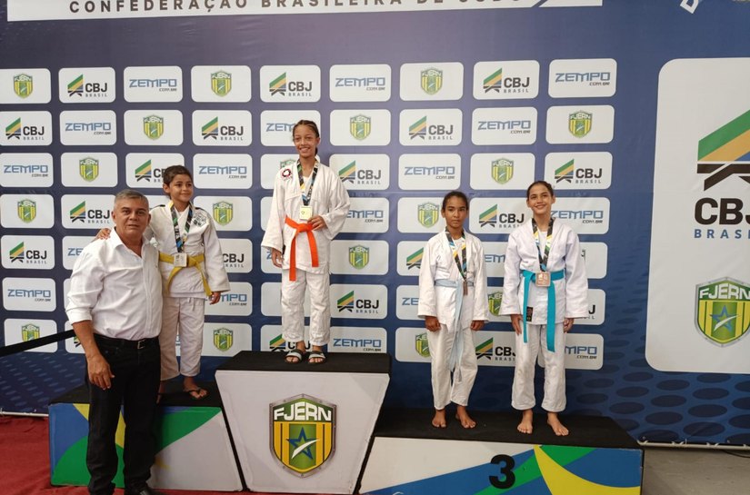 Estudantes da rede estadual brilham no Campeonato Brasileiro Regional de Judô