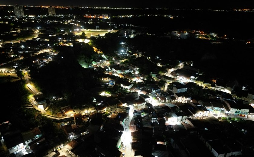 Ilumina amplia rede de iluminação e implanta proteção da rede elétrica