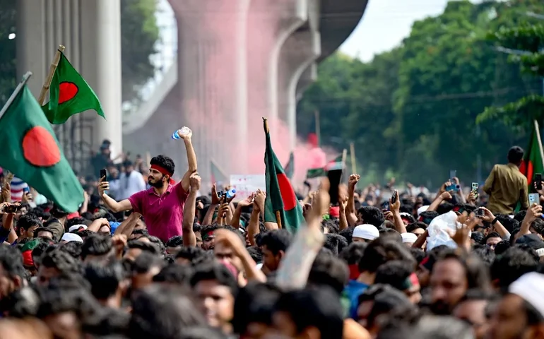 Apoiado por manifestantes, Nobel da Paz vai liderar governo interino em Bangladesh