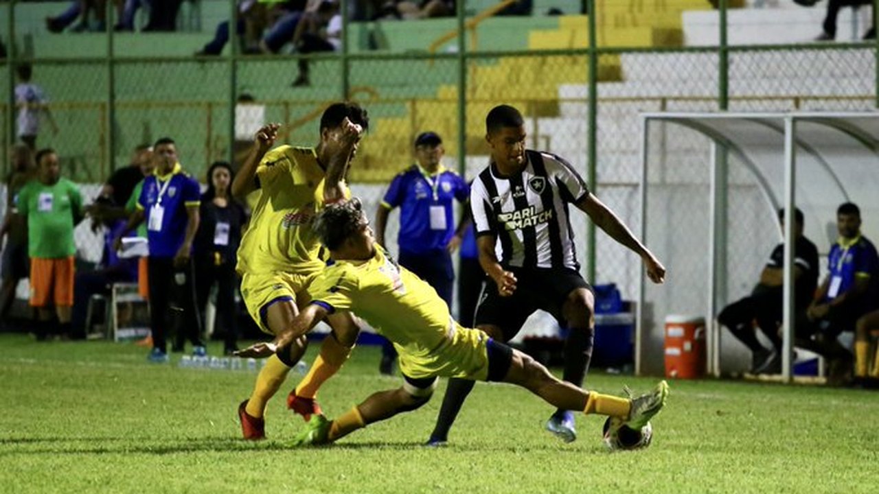 Botafogo passa sufoco na estreia da Copinha e mira segunda vitória diante do Rio Claro