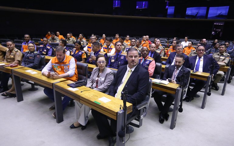 Ministro diz que governo articula criação de plano nacional de defesa civil