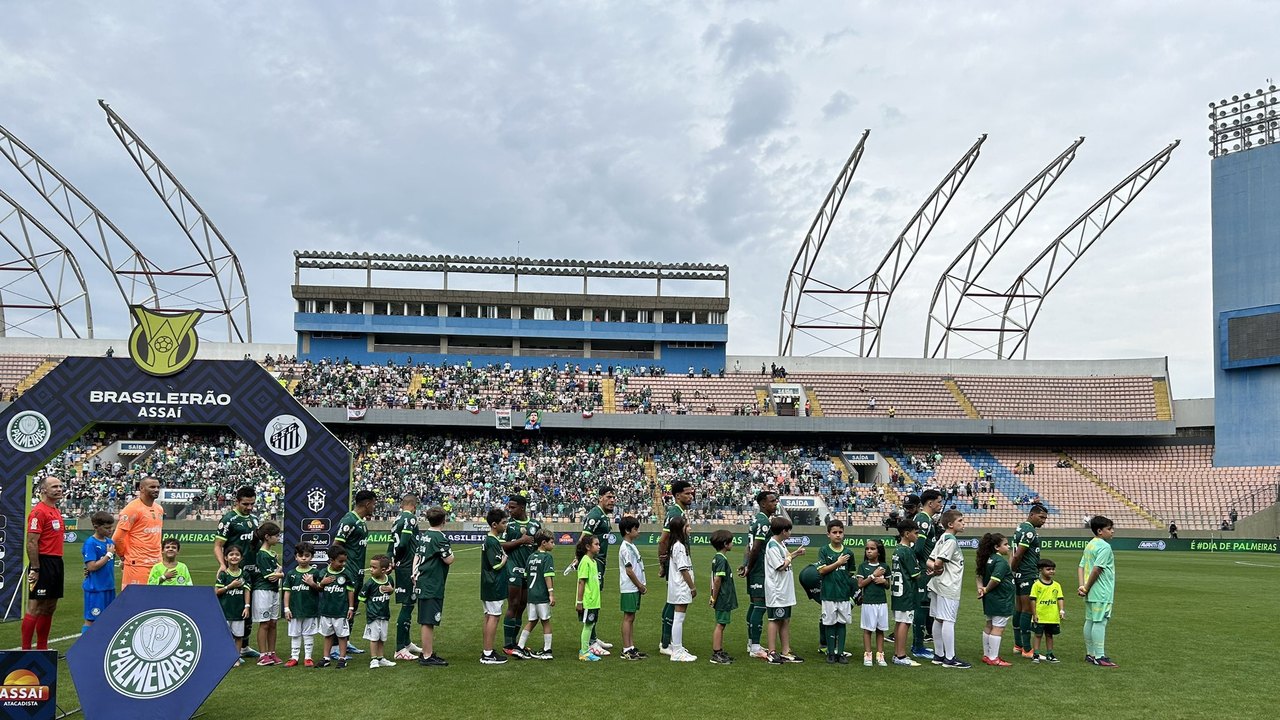 Mãe de santo que previu derrocada do Botafogo afirma que Palmeiras será campeão brasileiro e Vasco, rebaixado