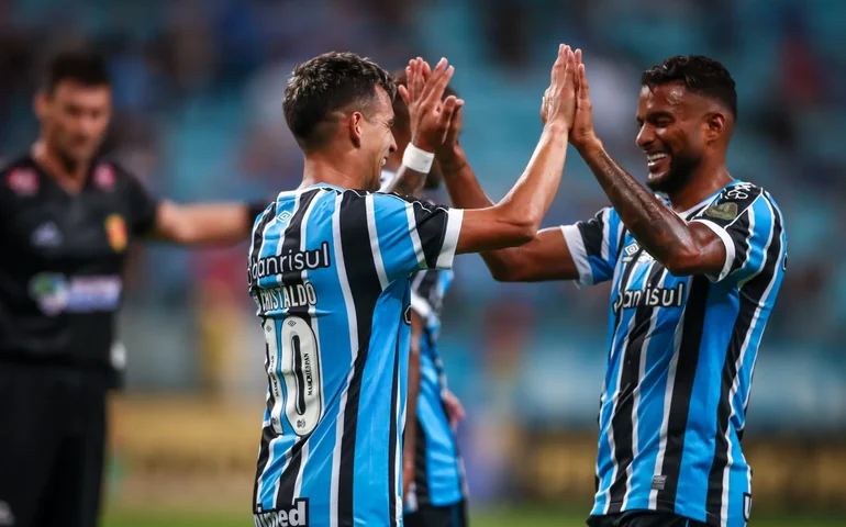 Com show de Soteldo, Grêmio goleia o São José e vence a primeira no Gaúcho
