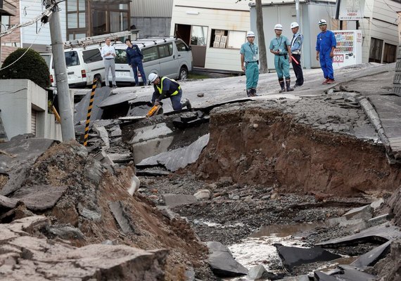 Japão atualiza o número de mortos em terremoto para quatro