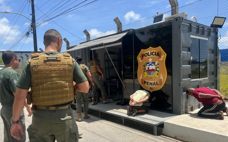 Policiais penais de Alagoas impedem assalto a motorista por aplicativo