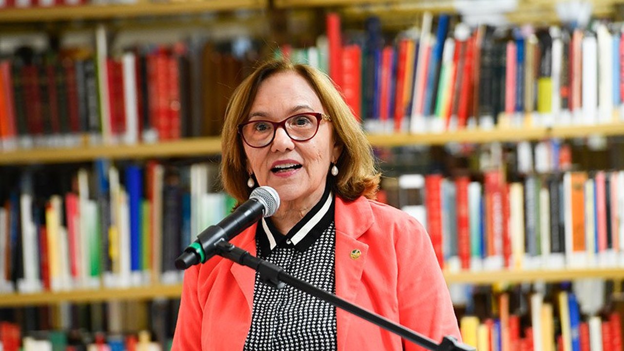 Zenaide elogia plataforma gratuita de ensino criada por estudantes do IFRN