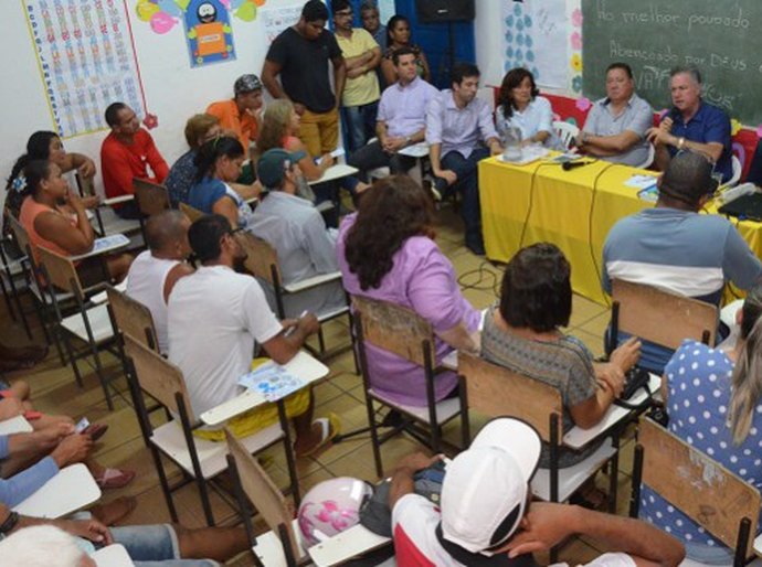 Prefeito Joaquim Beltrão participa de audiência no distrito da Lagoa do Pau
